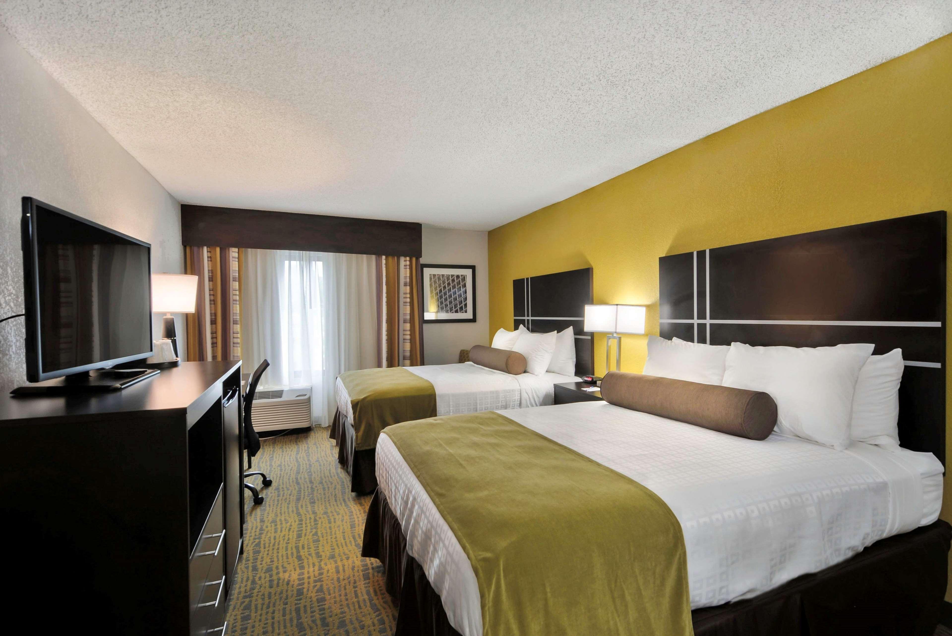 Best Western Plus Hanes Mall Уинстон-Сейлем Экстерьер фото