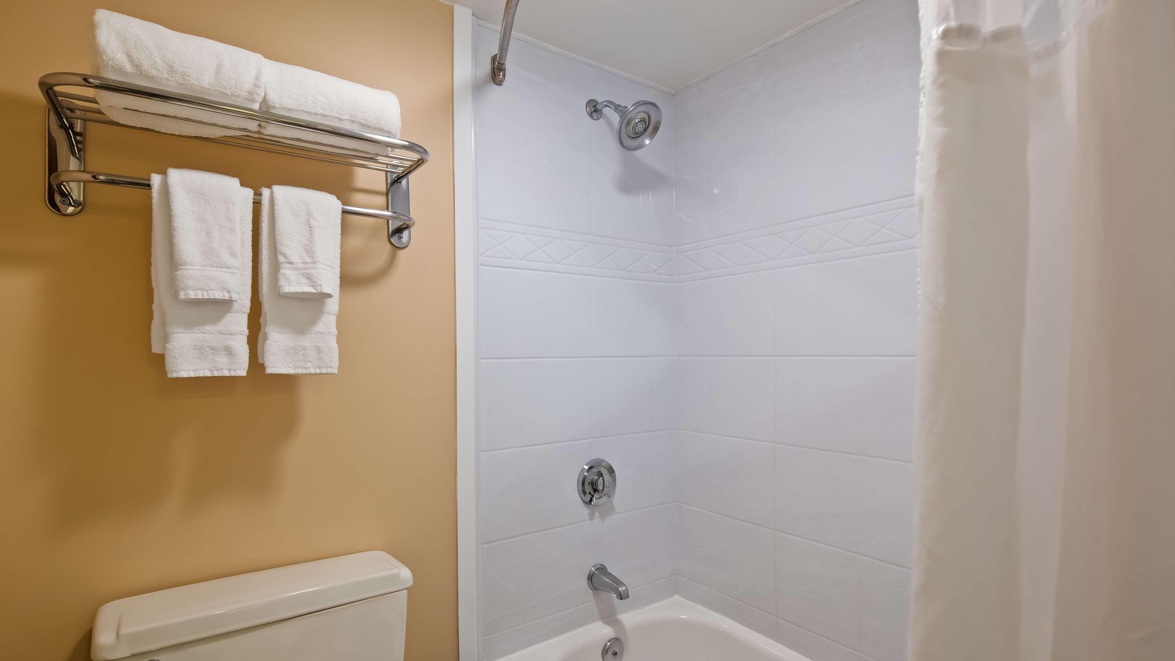 Best Western Plus Hanes Mall Уинстон-Сейлем Экстерьер фото