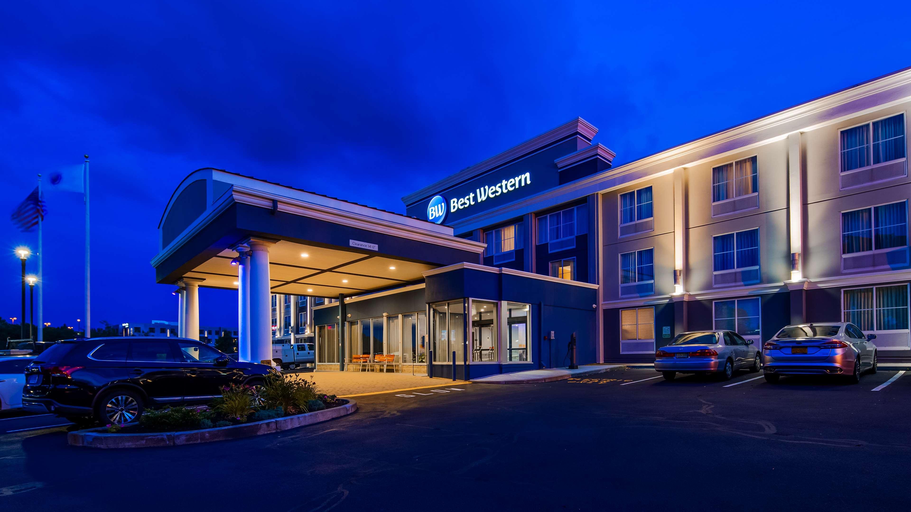 Best Western Plus Hanes Mall Уинстон-Сейлем Экстерьер фото