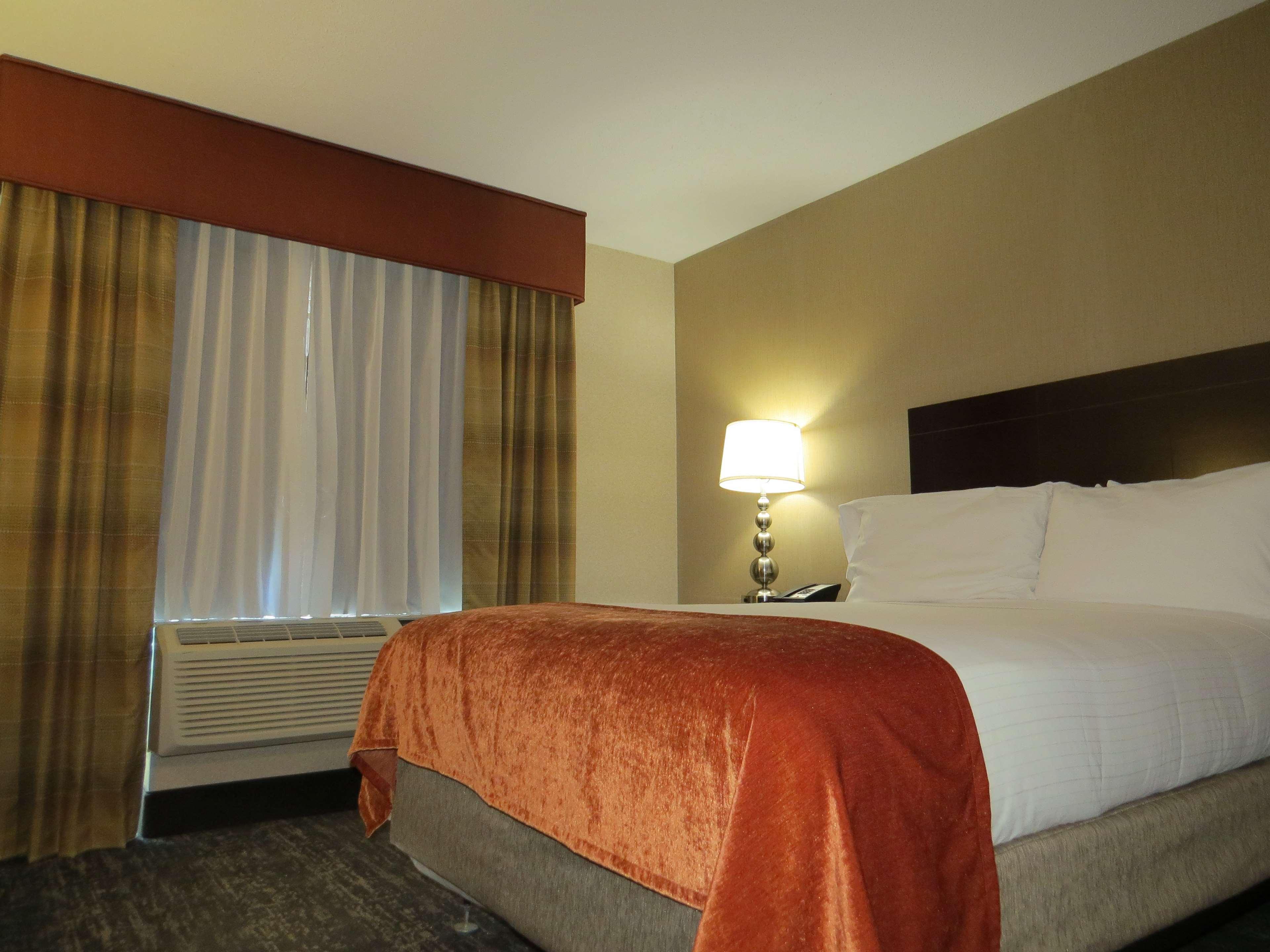 Best Western Plus Hanes Mall Уинстон-Сейлем Экстерьер фото