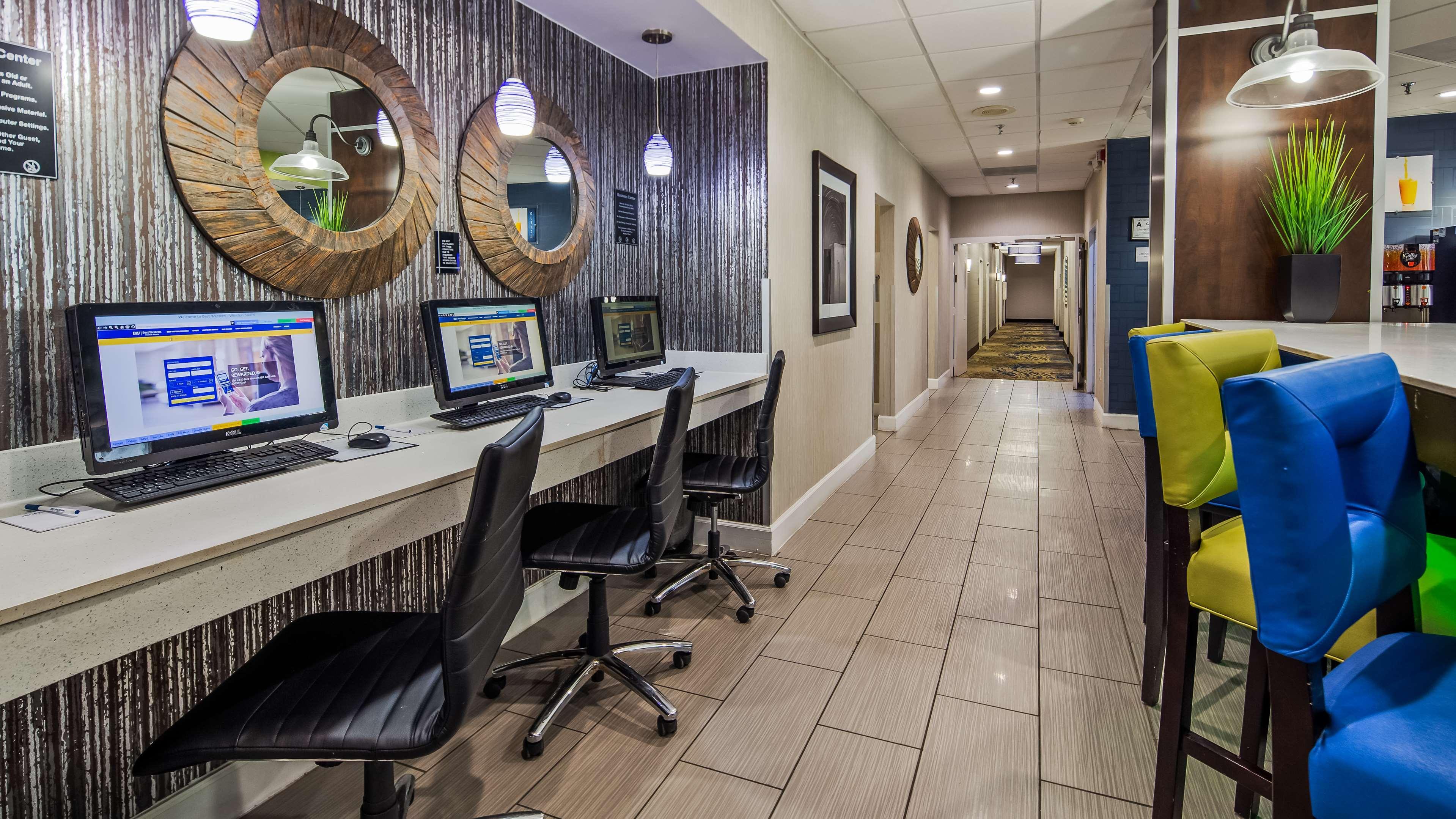 Best Western Plus Hanes Mall Уинстон-Сейлем Экстерьер фото