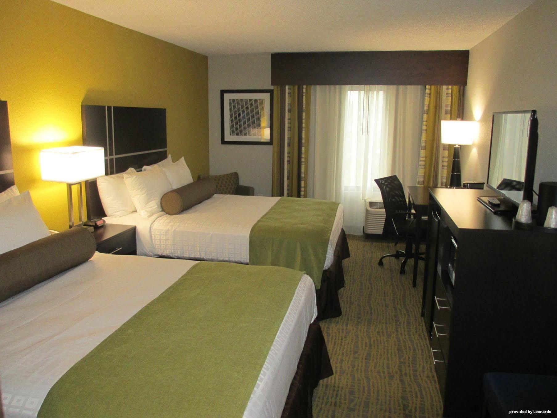 Best Western Plus Hanes Mall Уинстон-Сейлем Экстерьер фото